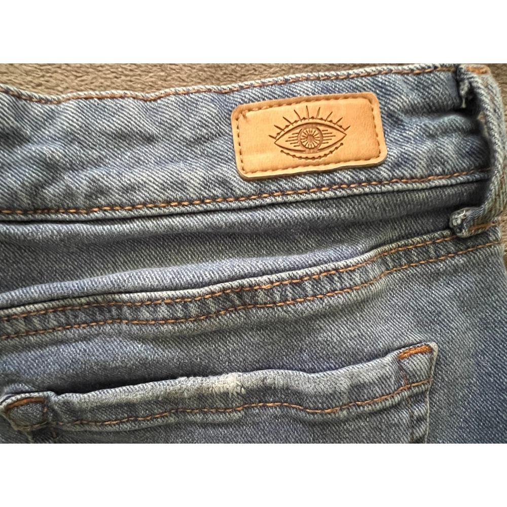 Sofia Jeans by Sofia Vergara Chi Short Distressed Denim Cut Off Medium Wash 6 - Picture 4 of 8